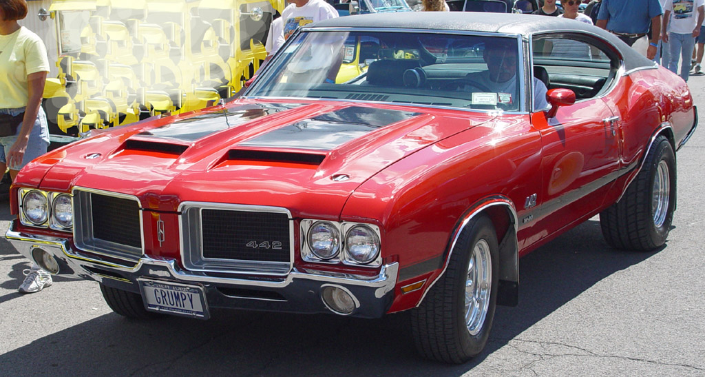 1971-Oldsmobile-442-Red-fa-d-sy.jpg