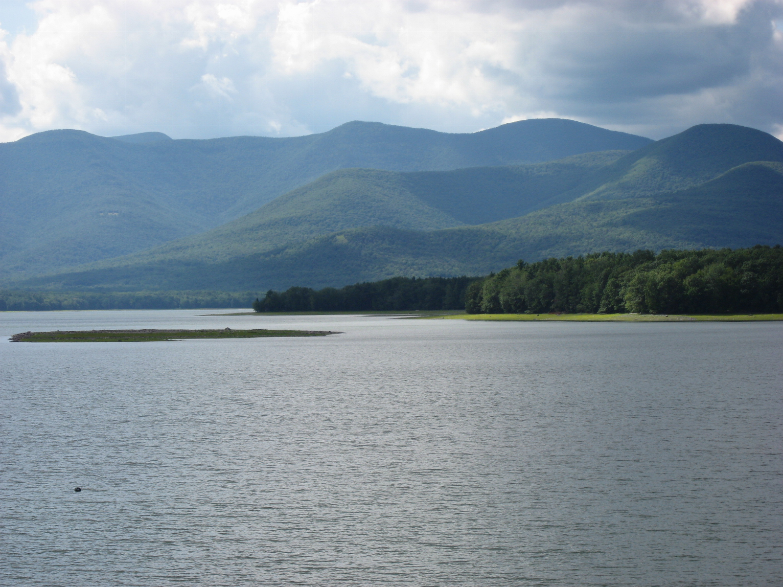 Ashokan-Reservoir-Catskill-Mountains1.jpg