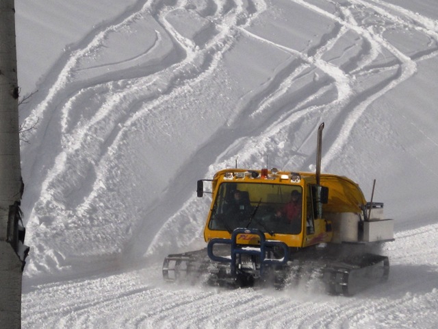 Grand Targhee, WY: 12/16/10 - Cat Skiing | NYSkiBlog Forums