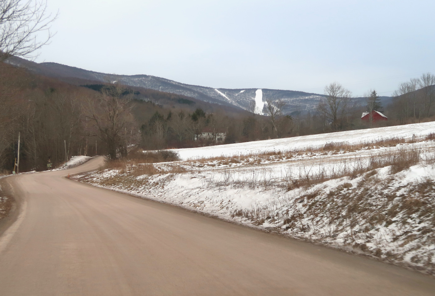 meeker-hollow-road