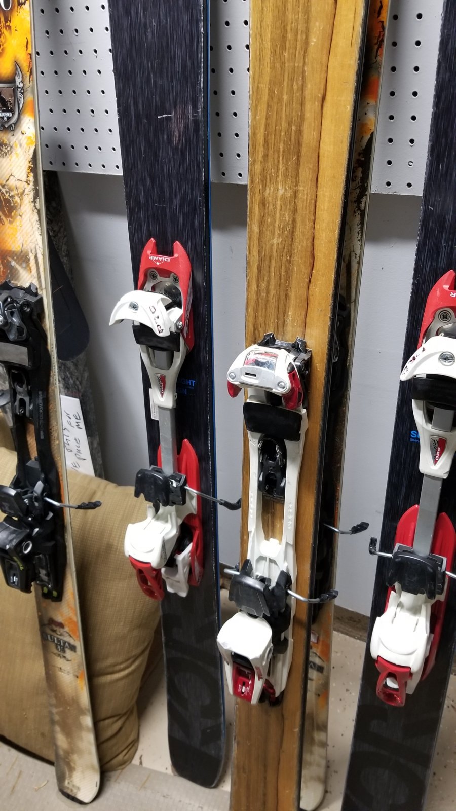 skis 12.jpg