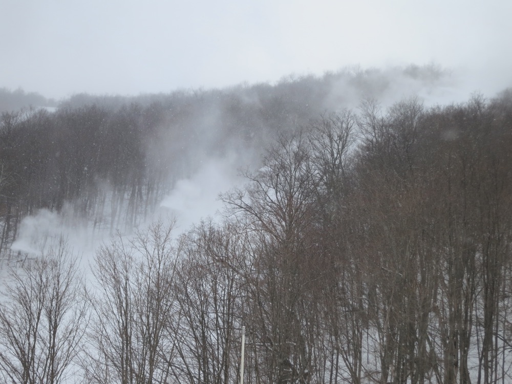 Snowmaking.jpg