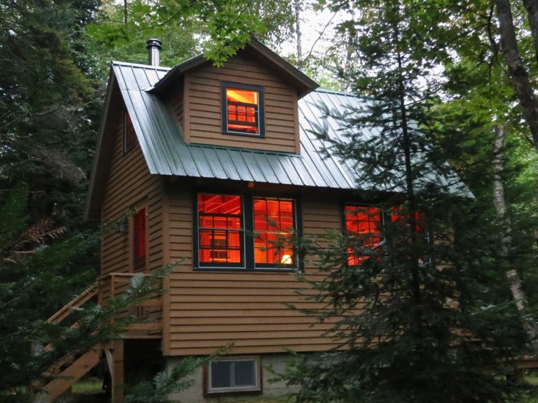 Summer-Cabin-768x576.jpg