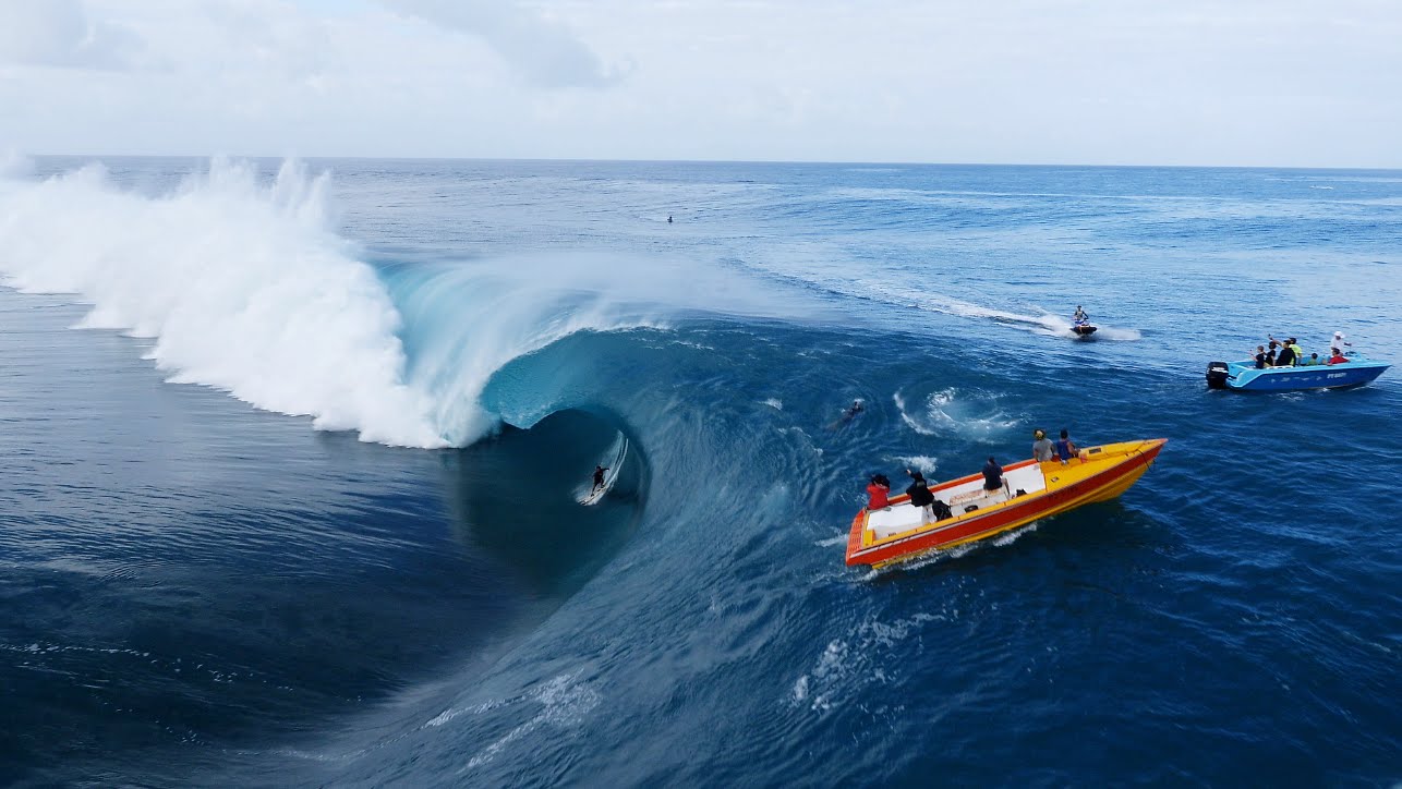 teahupoo-du-ciel-drone-footage-o.jpg