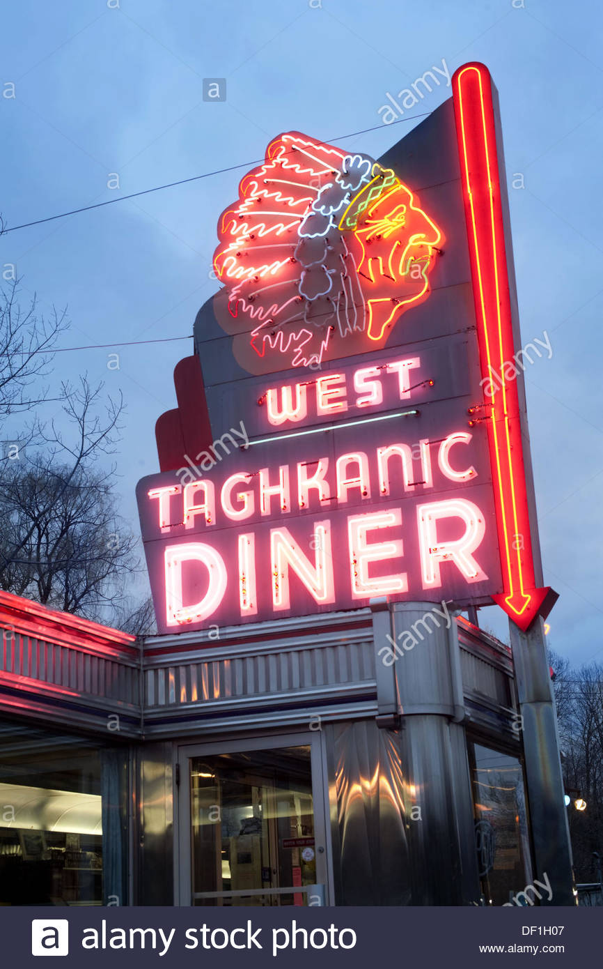 west-taghkanic-diner-hudson-new-york-usa-DF1H07.jpg