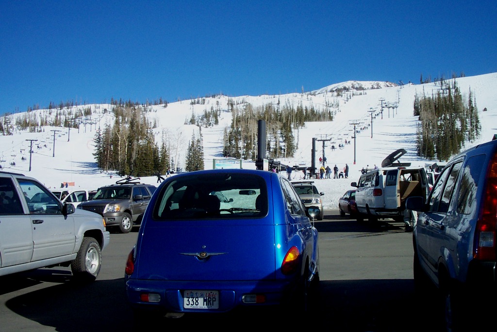 brian-head-parking-lot