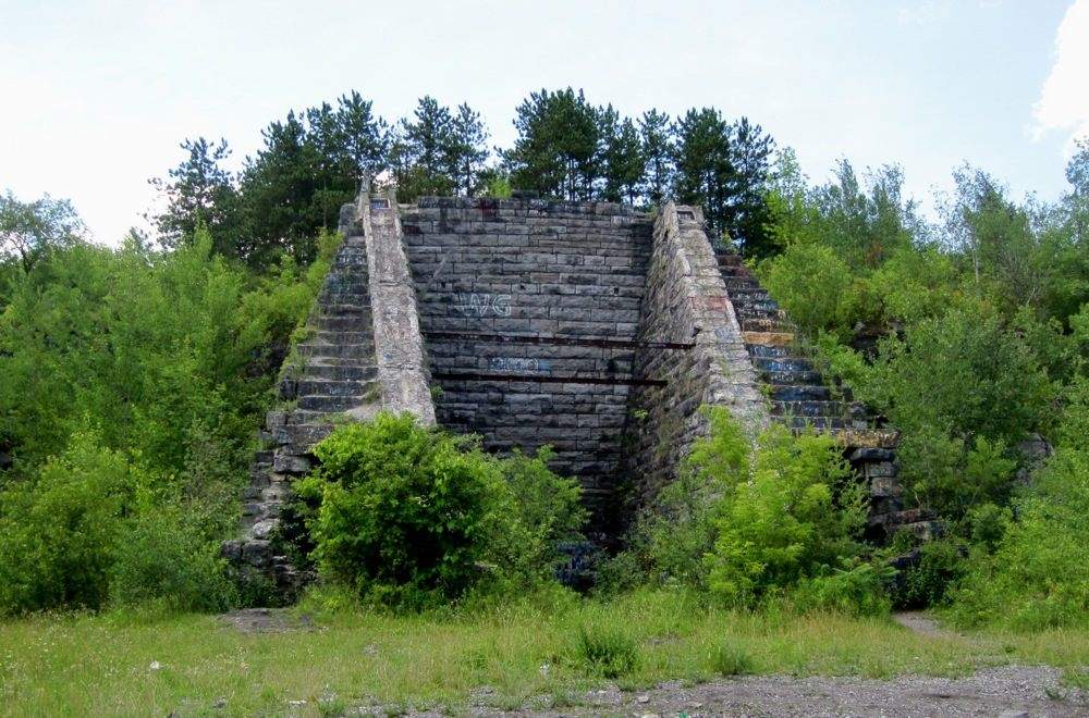 Getting to Know the Stone Crusher and Its History