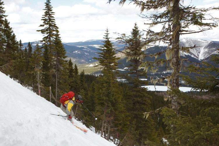 Ski Tourng - Catski ans Snowboarding in the Chic-Chocs