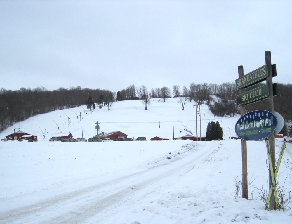 Skaneateles Ski Club entrance