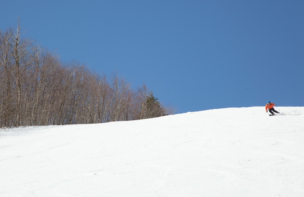 Lone-Skier