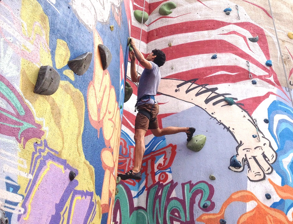 Climbing-Wall-Closeup