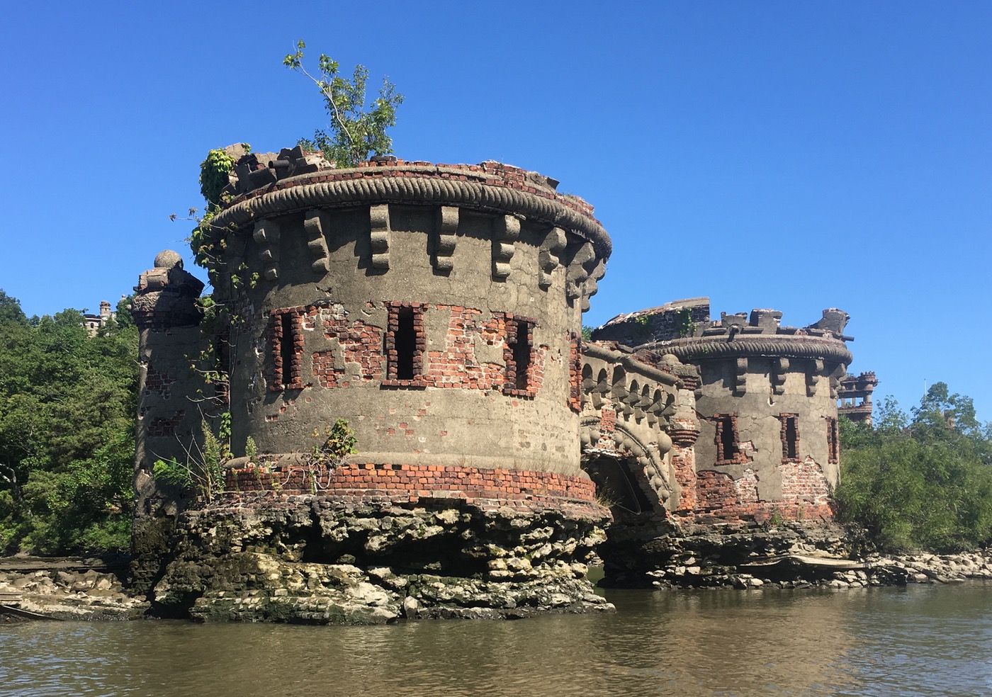 Bannerman Castle ruins