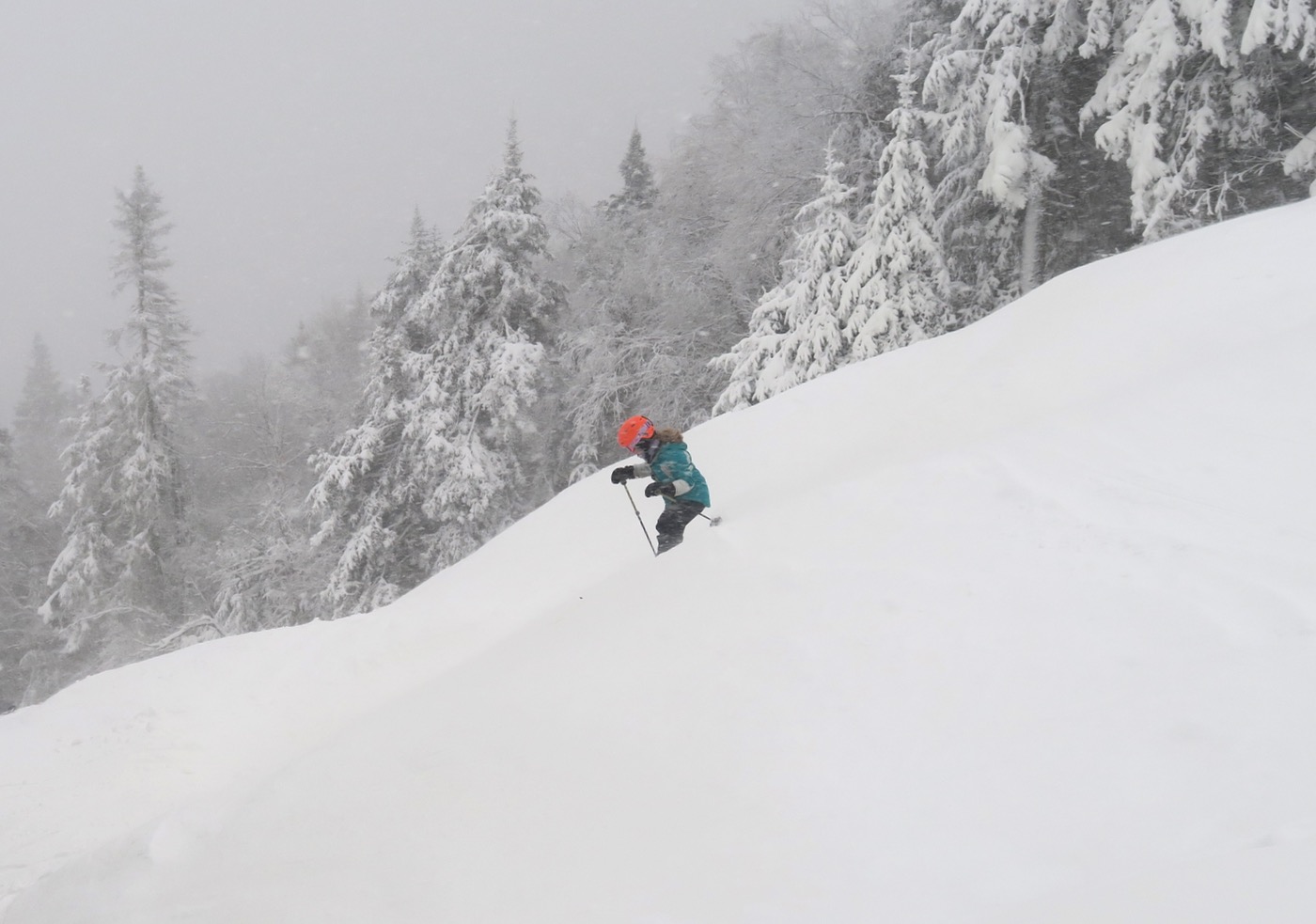 storm-skiing-at-gore