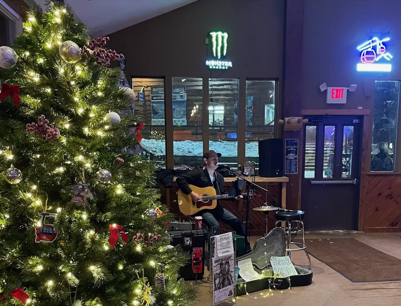 Titus Lodge at Christmas